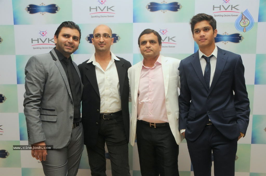 Celebs at HVK Jewels Fashion Show - 44 / 56 photos