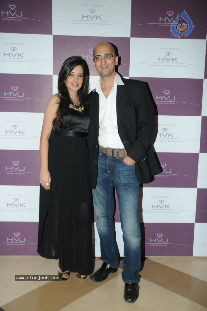 Celebs at HVK Jewels Fashion Show - 3 / 35 photos