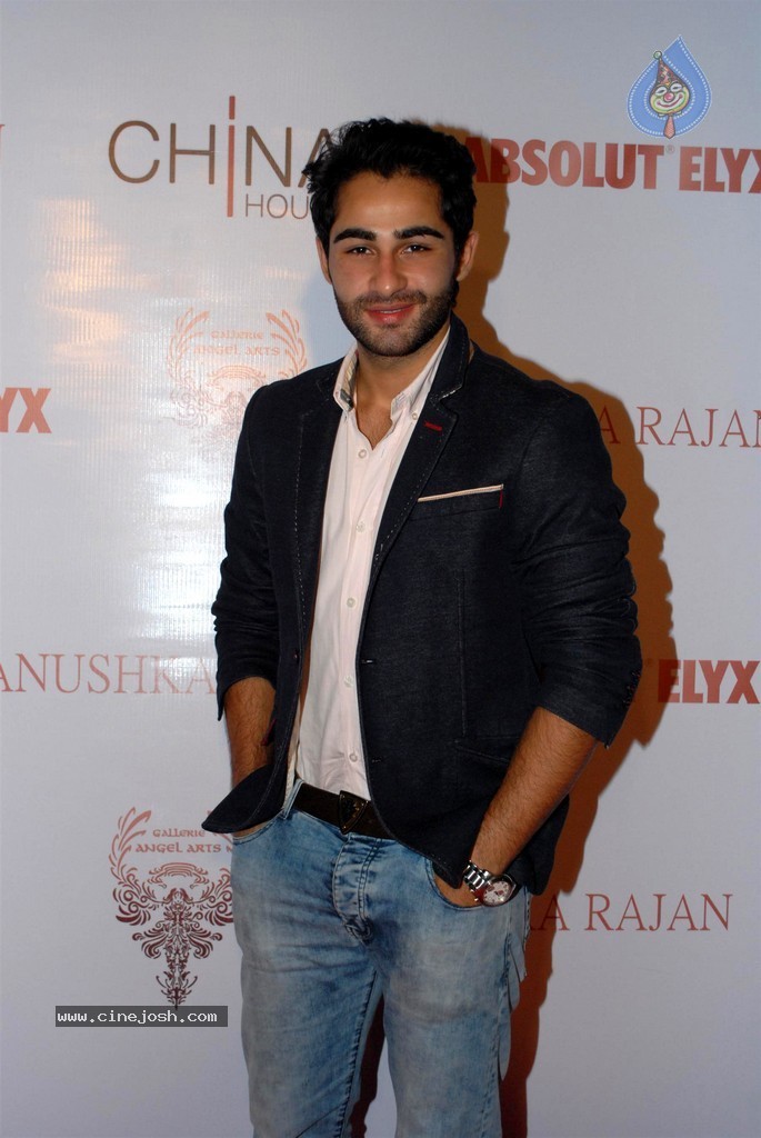 Celebs at In an Artists Mind V Fashion Show - 21 / 84 photos
