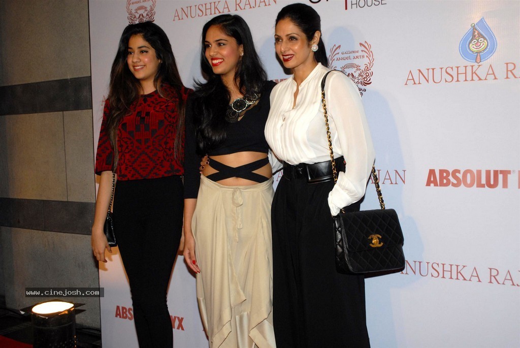 Celebs at In an Artists Mind V Fashion Show - 47 / 84 photos