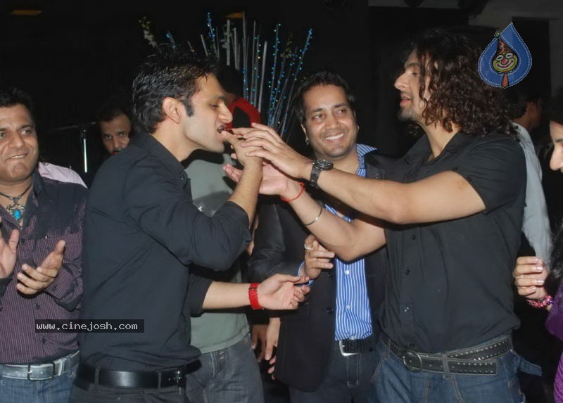 Celebs at Indian Idol Fame Rahul Vaidya Birthday Party - 9 / 40 photos