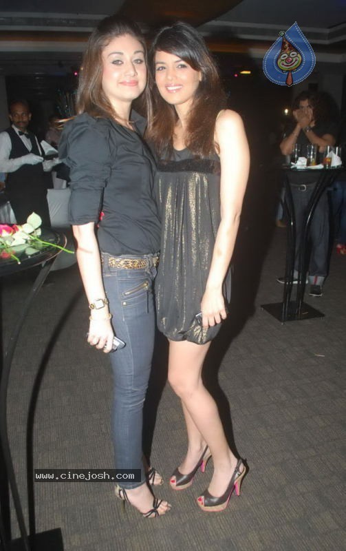 Celebs at Indian Idol Fame Rahul Vaidya Birthday Party - 32 / 40 photos