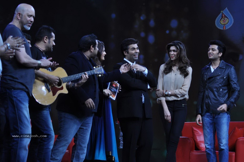 Celebs at Isi Ka Naam Zindagi Spot - 22 / 53 photos