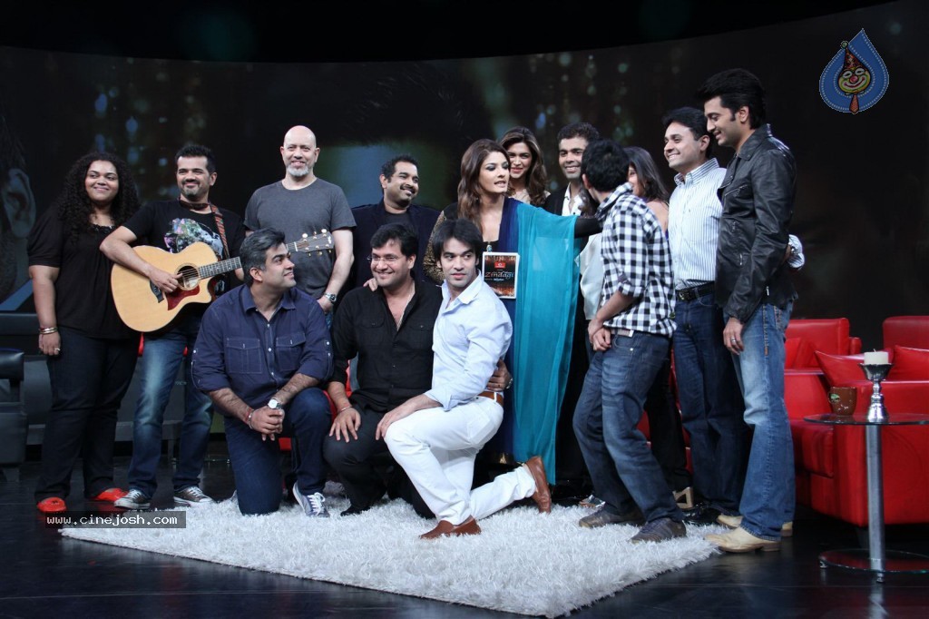 Celebs at Isi Ka Naam Zindagi Spot - 26 / 53 photos