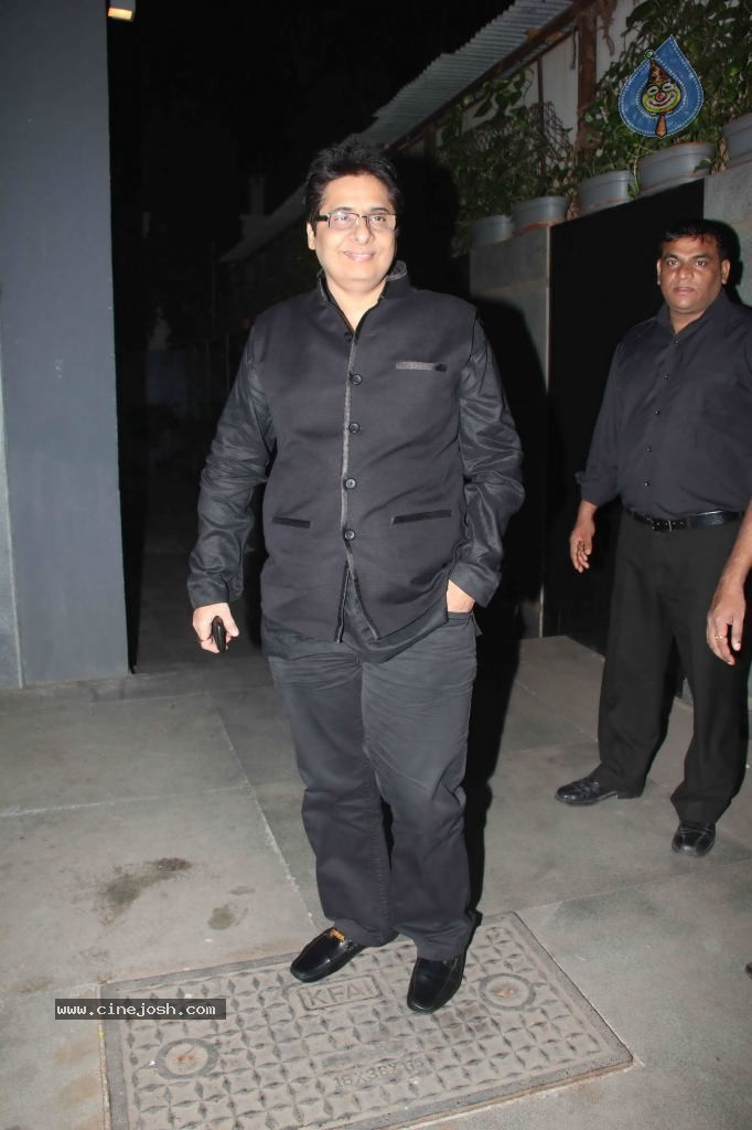 Celebs at Jackie Bhagnani Bday Party - 24 / 49 photos