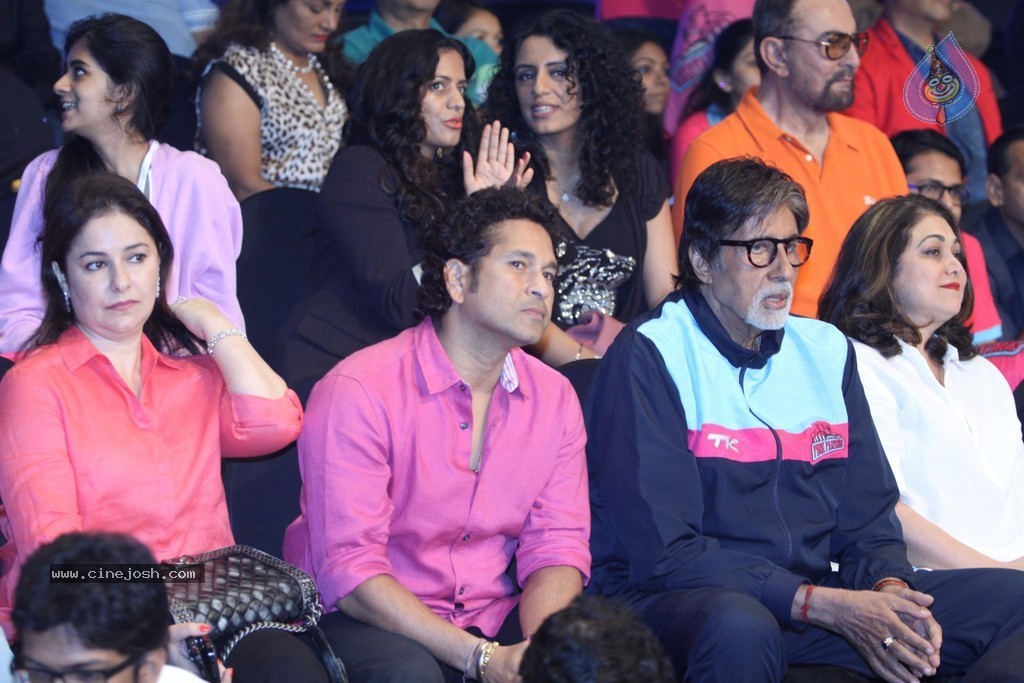Celebs at Jaipur Pink Panthers Pro Kabaddi League Match - 77 / 85 photos
