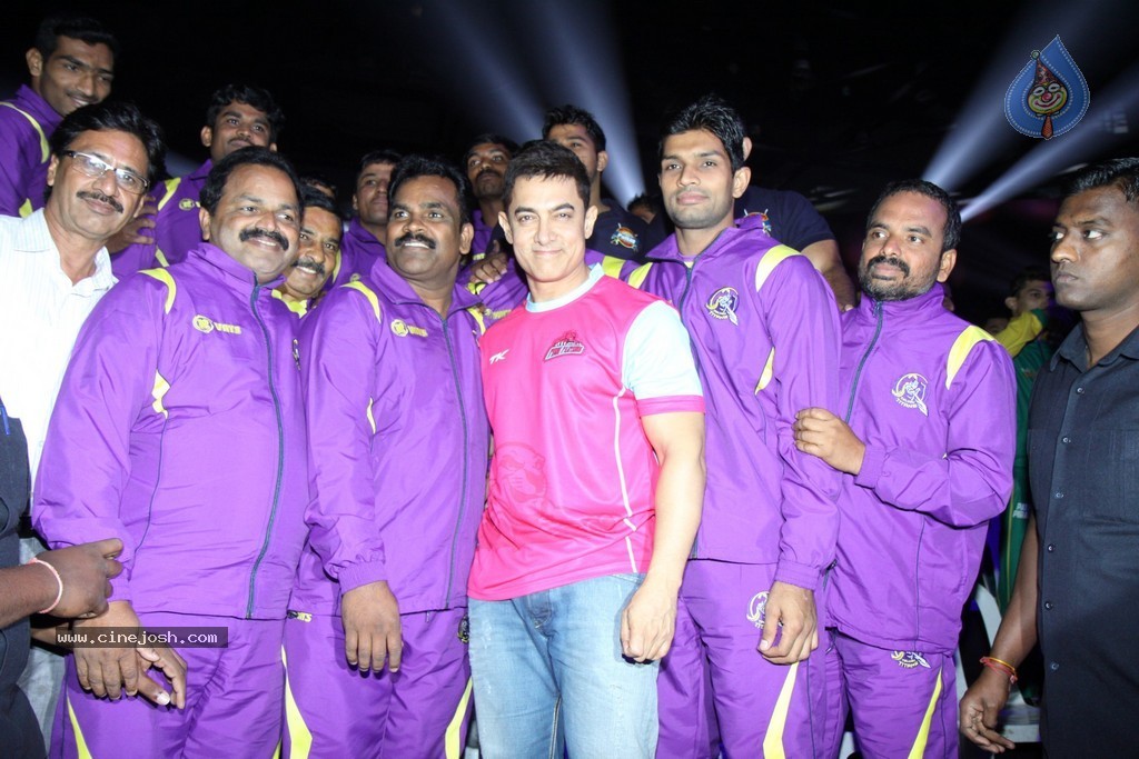 Celebs at Jaipur Pink Panthers Pro Kabaddi League Match - 85 / 85 photos