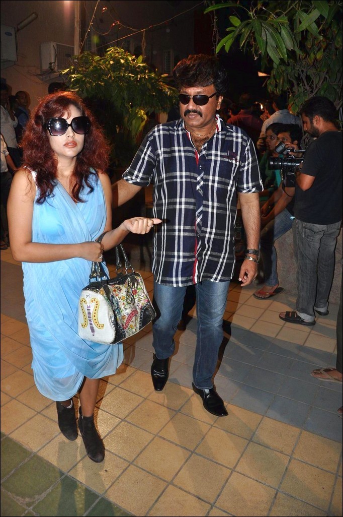 Celebs at Jiah Khan Condolence Meet - 76 / 80 photos