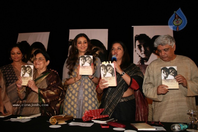 Celebs at Kaifi and I Book Launch - 17 / 49 photos