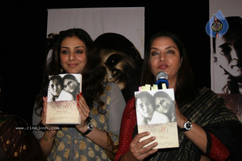 Celebs at Kaifi and I Book Launch - 32 / 49 photos