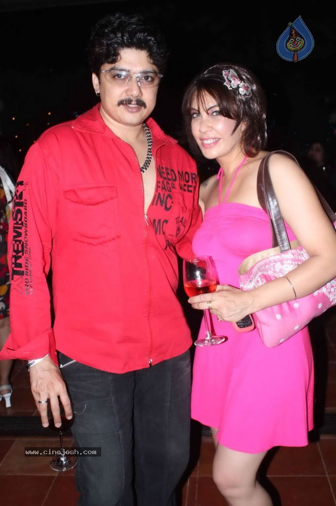 Celebs at Khushiz Store Launch - 18 / 66 photos