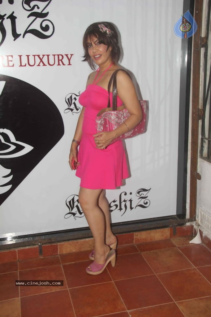 Celebs at Khushiz Store Launch - 62 / 66 photos