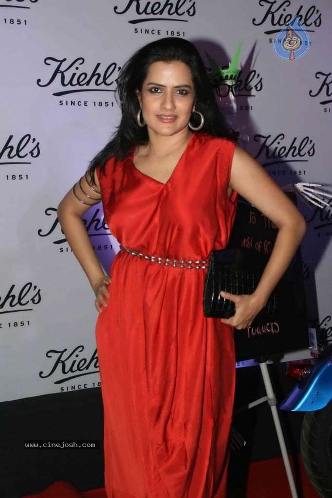 Celebs at Kiehl India Store Launch - 18 / 57 photos