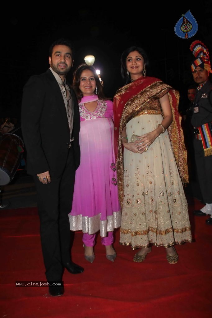 Celebs at Kiran Bawa Lohri Festival Event - 26 / 86 photos