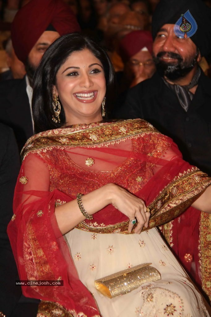 Celebs at Kiran Bawa Lohri Festival Event - 39 / 86 photos