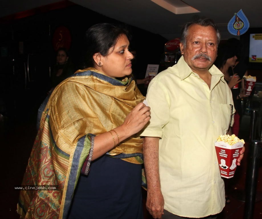 Celebs at Land Gold Women Movie Premiere Show - 6 / 25 photos