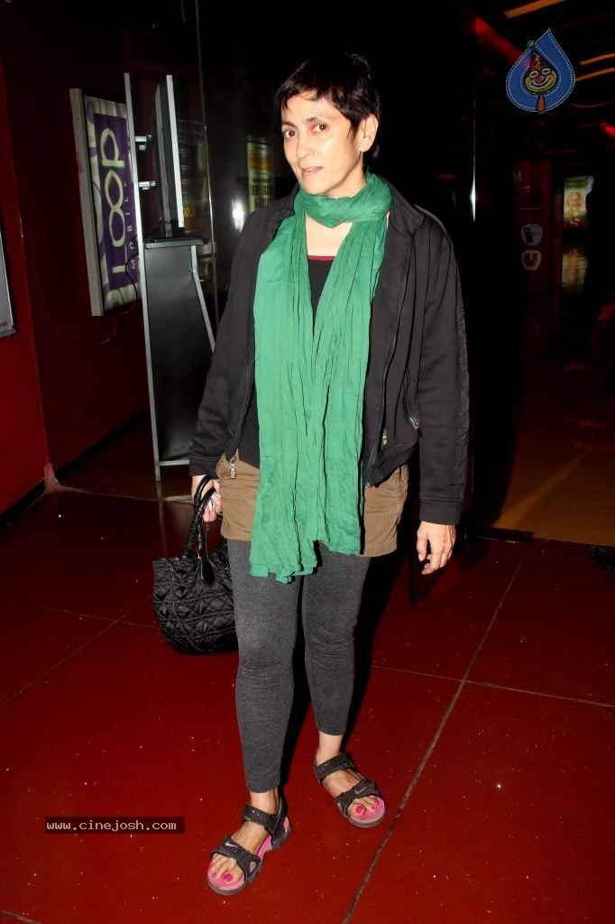 Celebs at Land Gold Women Movie Premiere Show - 20 / 25 photos