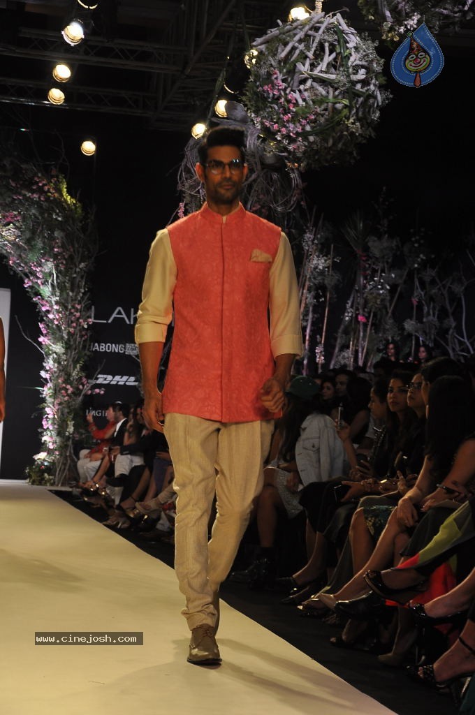 Celebs at LFW Summer Resort 2014 - 33 / 56 photos