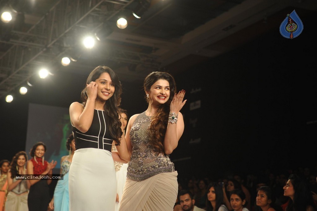 Celebs at LFW Summer Resort 2014 - 4 / 107 photos