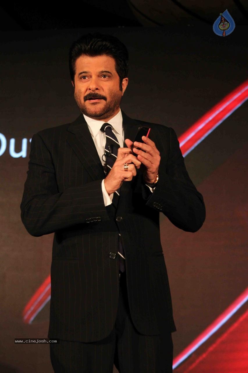 Celebs at LG G Flex 2 Phone Launch - 24 / 41 photos