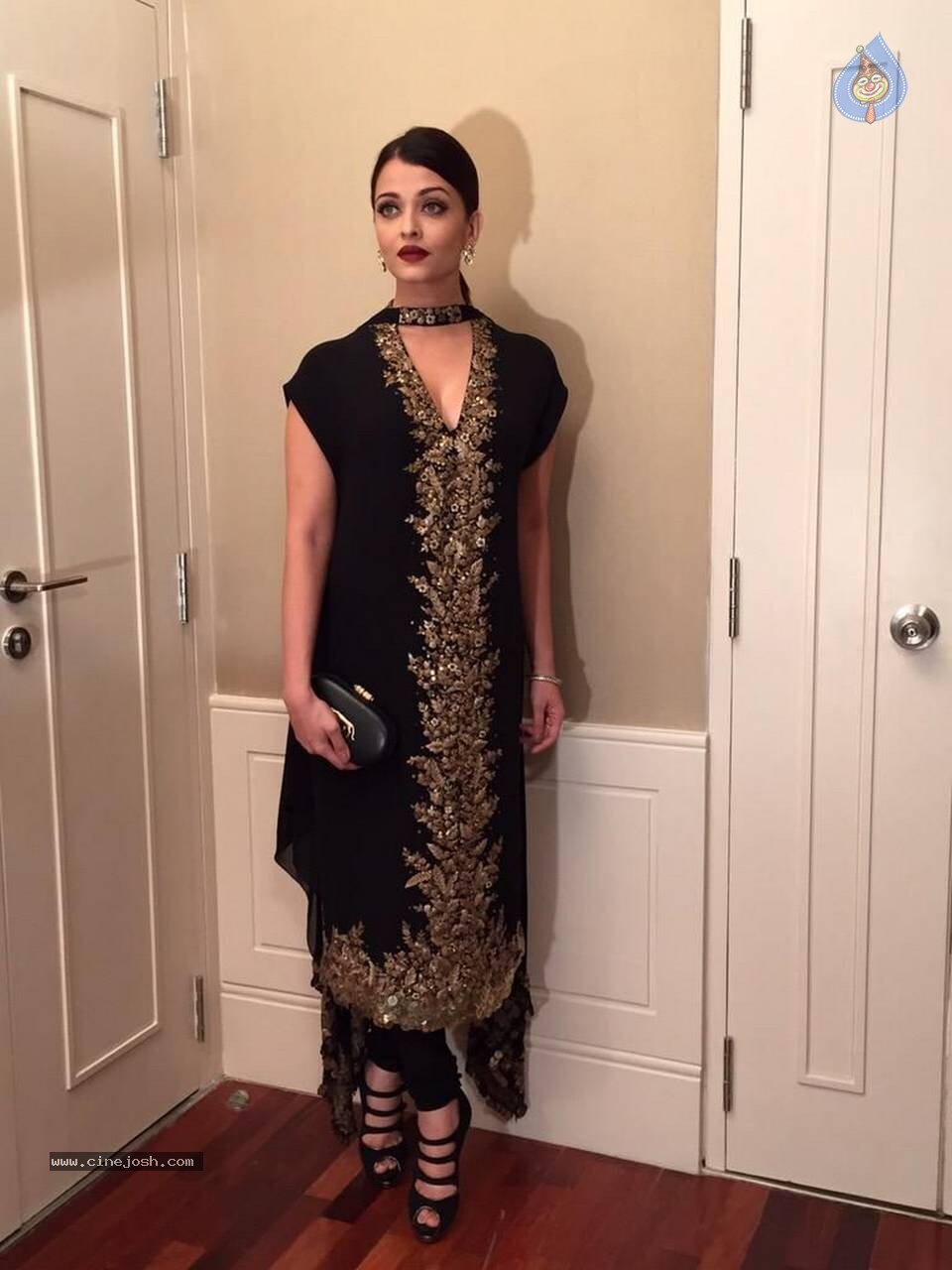 Celebs at LOreal Paris Femina Women Awards 2015 - 15 / 59 photos