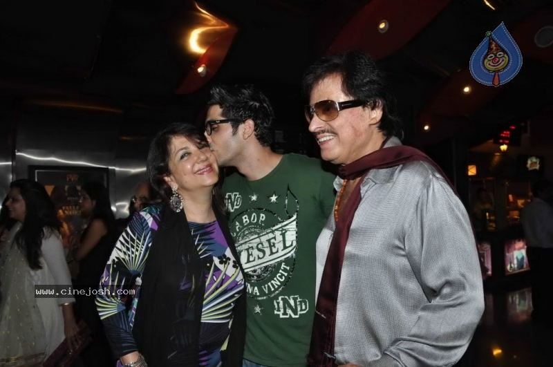 Celebs at Love BreakUps Zindagi Premiere - 69 / 115 photos