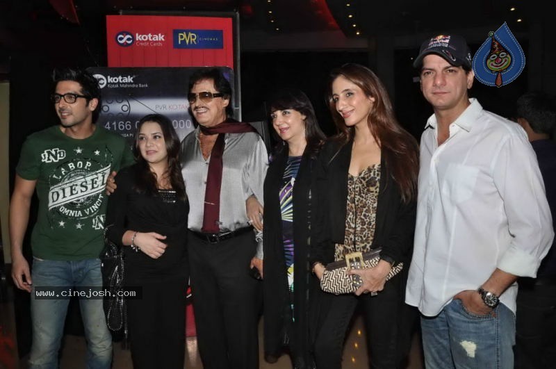 Celebs at Love BreakUps Zindagi Premiere - 85 / 115 photos