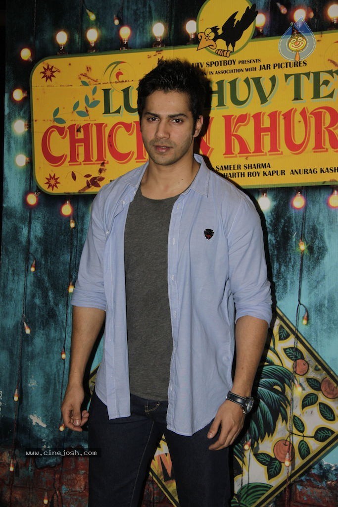 Celebs at Luv Shuv Tey Chicken Khurana Special Show - 53 / 76 photos