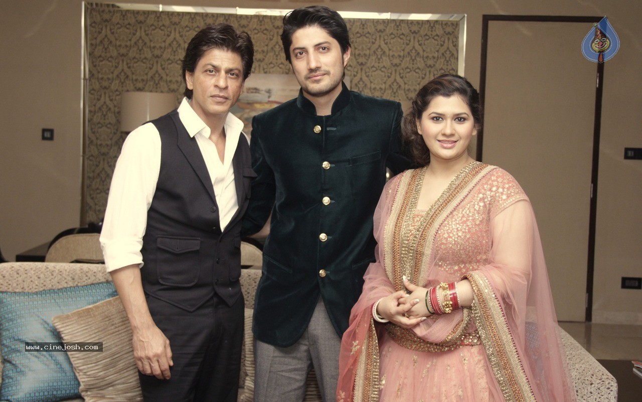 Celebs at Manali Jagtap Wedding Reception - 23 / 72 photos