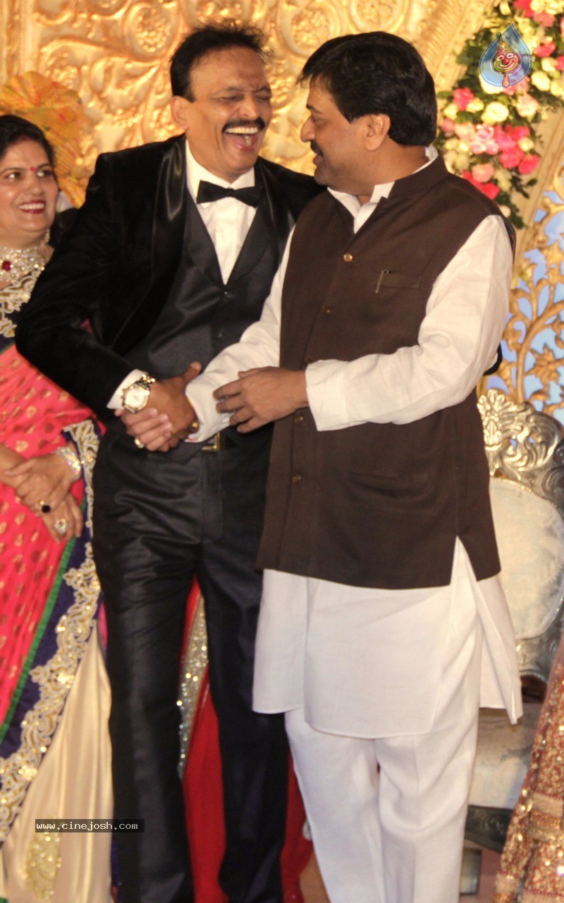 Celebs at Manali Jagtap Wedding Reception - 28 / 72 photos