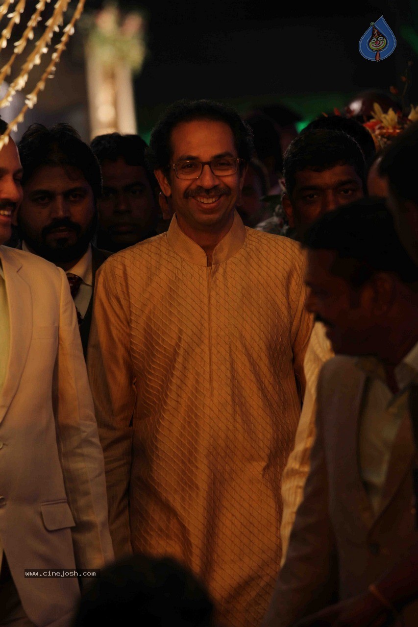 Celebs at Manali Jagtap Wedding Reception - 31 / 72 photos