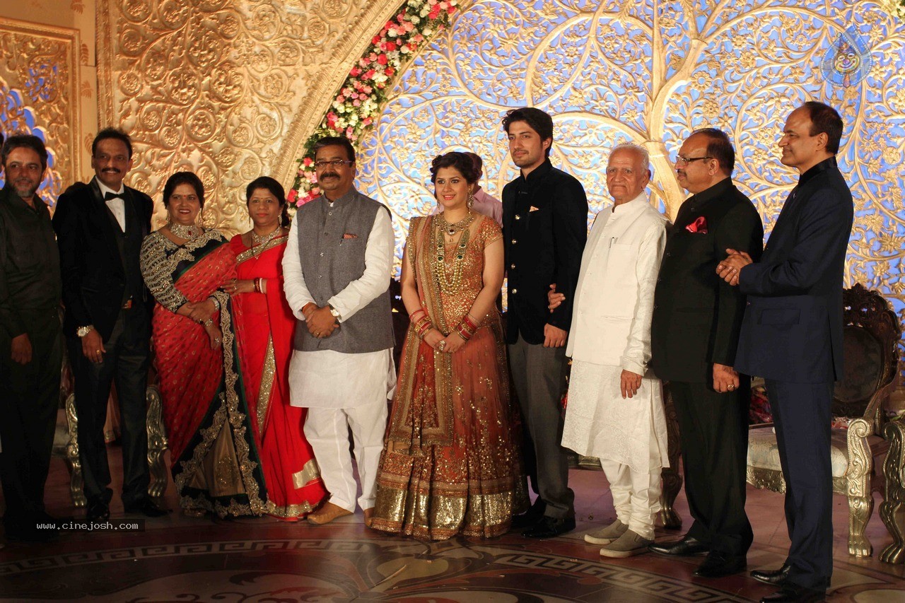 Celebs at Manali Jagtap Wedding Reception - 67 / 72 photos