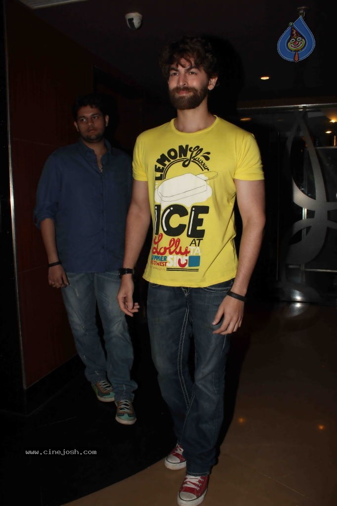 Celebs at Marathi Film Yellow Special Show - 23 / 46 photos