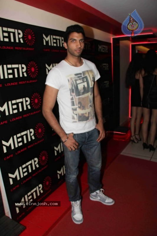 Celebs at Metro Cafe Lounge Restaurant Launch - 25 / 63 photos