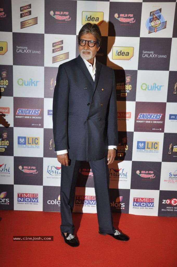 Celebs at Mirchi Music Awards 2012 - 60 / 90 photos