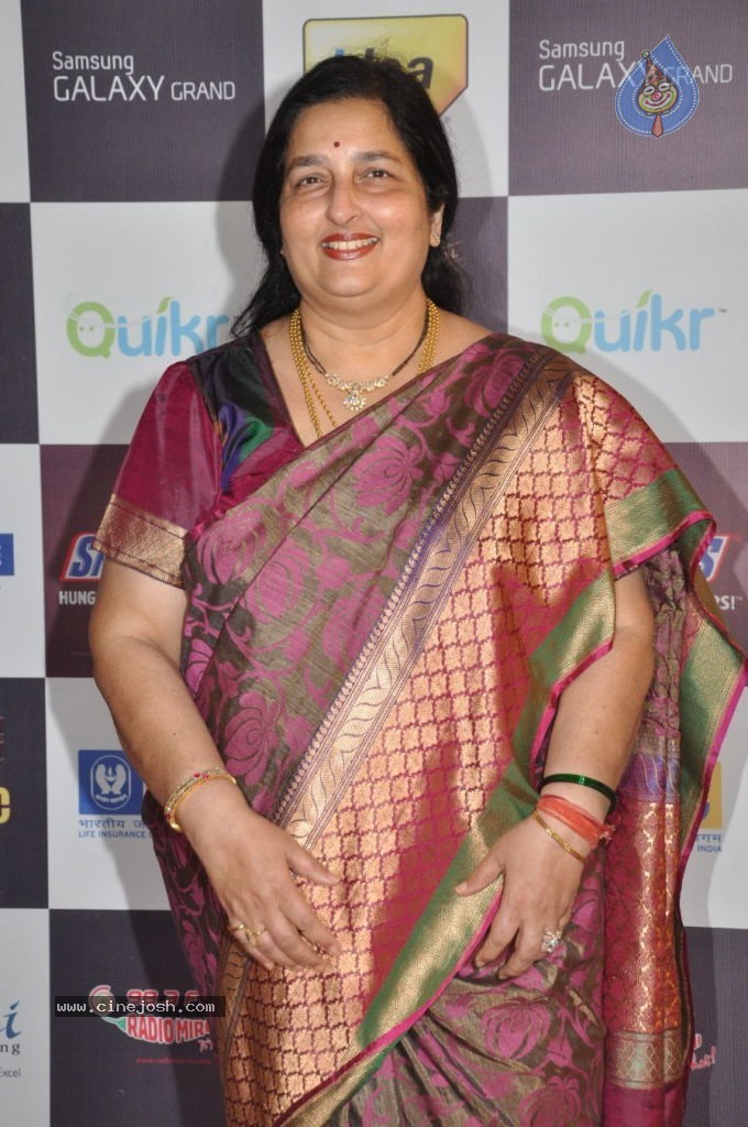 Celebs at Mirchi Music Awards 2012 - 68 / 90 photos
