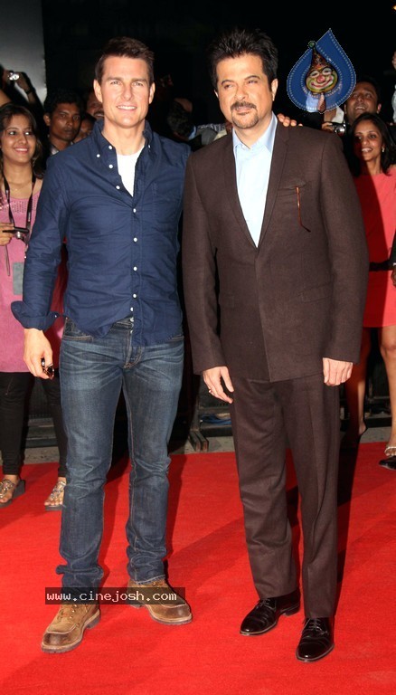 Celebs at Mission Impossible Ghost Protocol Movie Premiere - 14 / 33 photos