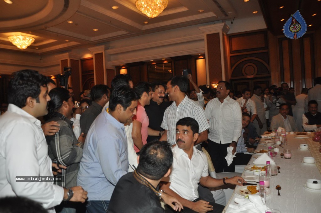 Celebs at MLA Baba Siddiqui Iftar Party - 78 / 86 photos
