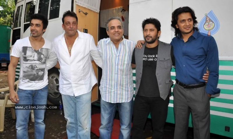 Celebs at Muhurat of Film Double Dhamaal - 24 / 102 photos