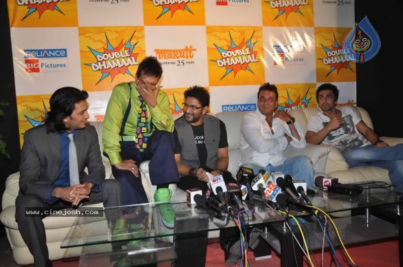 Celebs at Muhurat of Film Double Dhamaal - 53 / 102 photos