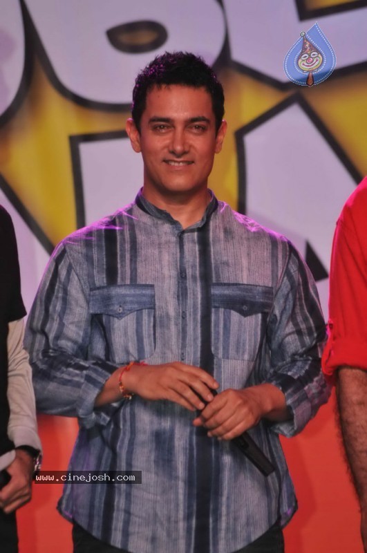 Celebs at Muhurat of Film Double Dhamaal - 94 / 102 photos