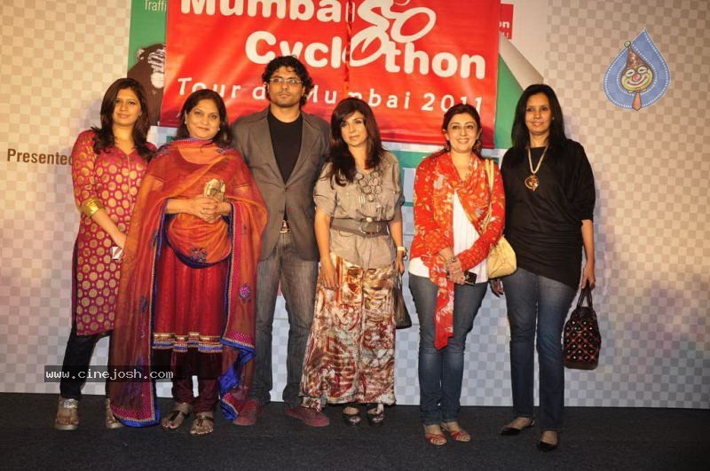 Celebs at Mumbai Cyclothon Press Meet - 26 / 76 photos