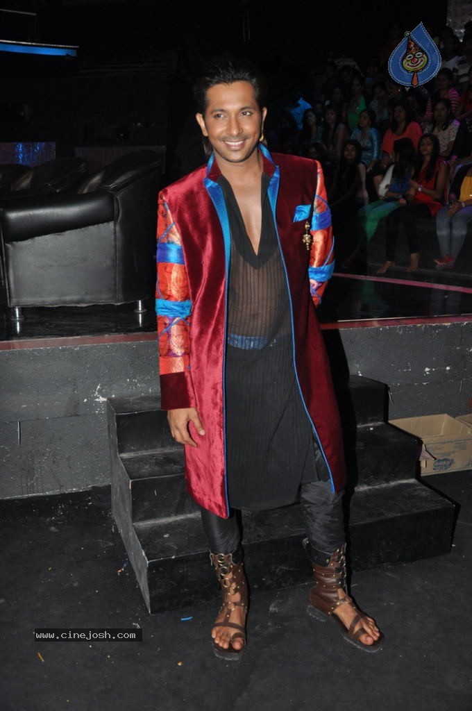 Celebs at Nach Baliye 5 Grand Finale - 36 / 47 photos