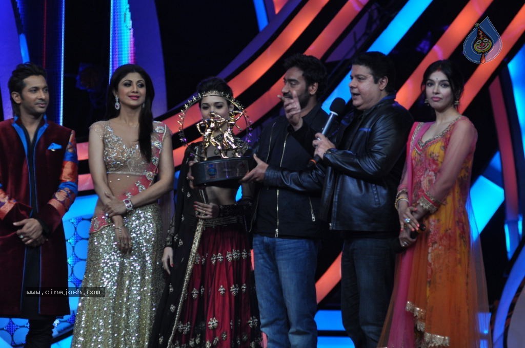 Celebs at Nach Baliye 5 Grand Finale - 45 / 47 photos