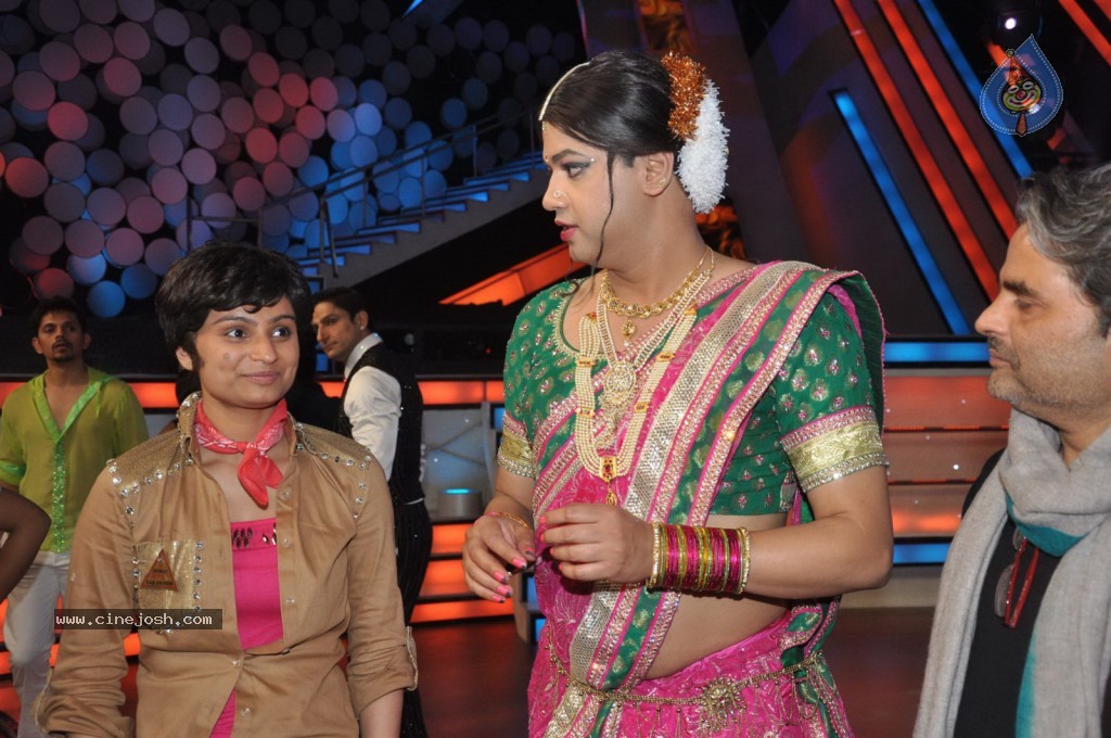 Celebs at Nach Baliye 5 Sets - 22 / 33 photos