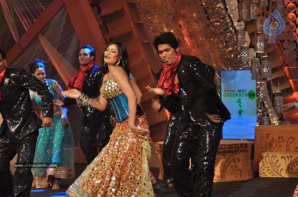 Celebs at NDTV Greenathon 2012 - 47 / 47 photos
