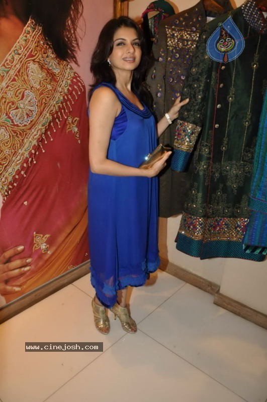 Nisha Sagar Store Launch - 28 / 59 photos