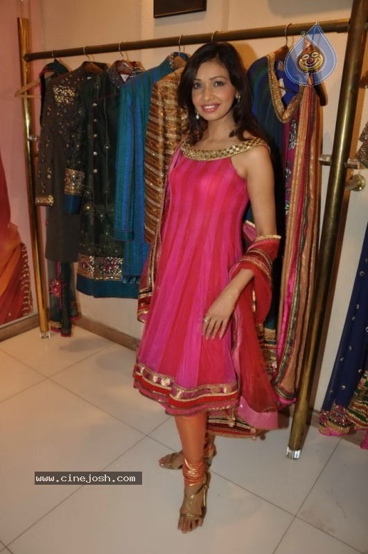 Nisha Sagar Store Launch - 43 / 59 photos