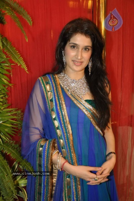 Nisha Sagar Store Launch - 56 / 59 photos
