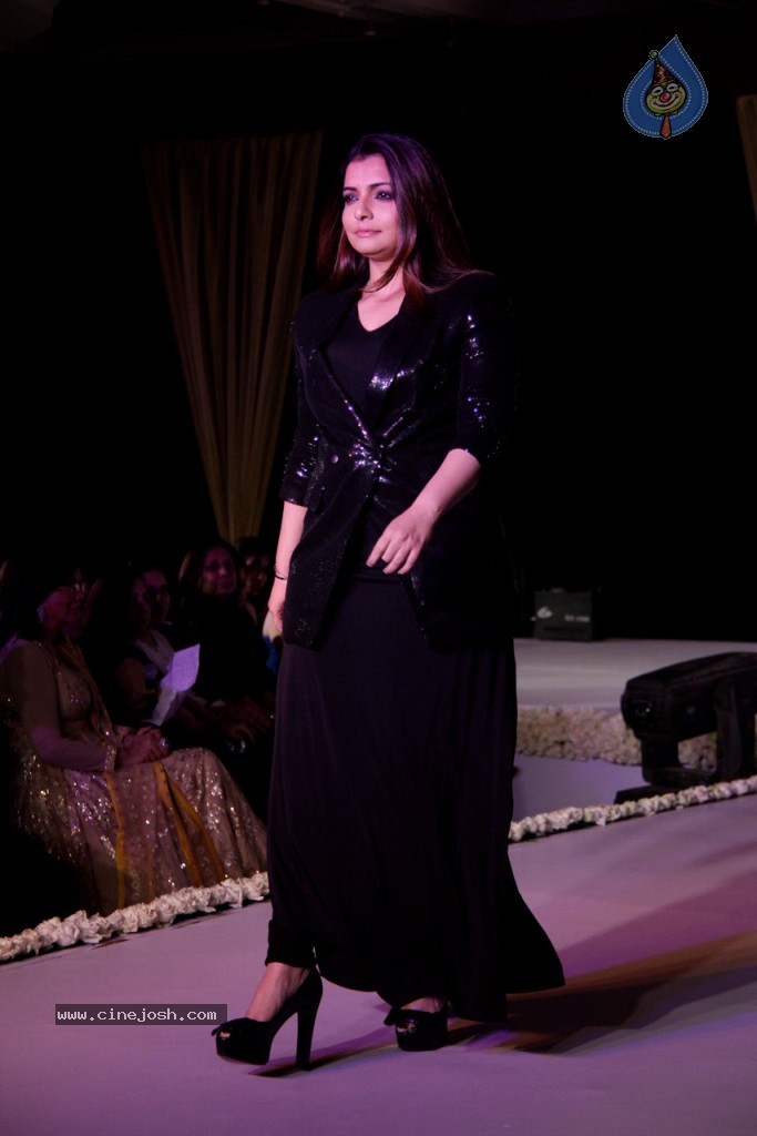 Celebs at No More Fear Fashion Show - 25 / 74 photos